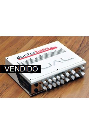 GR BASS Dual 1400 Head Custom White Doctorbass GR BASS Dual 1400 Head Custom White Doctorbass